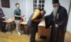 МИТРОПОЛИТ ЈОАНИКИЈЕ УРУЧИО СВЕТА ПИСМА УЧЕНИЦИМА ПРВОГ РАЗРЕДА ЦЕТИЊСКЕ БОГОСЛОВИЈЕ