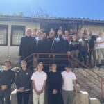 КОЛУМБИЈЦА ЈЕРОМОНАХА АМФИЛОХИЈА ЈУКУМА ТРОХИЉА ЦЕТИЊСКИ КАЛУЂЕРИ, ПРОФЕСОРИ И ЂАЦИ ЦЕТИЊСКЕ БОГОСЛОВИЈЕ ИСПРАТИЛИ НА МИСИЈУ У ЈУЖНУ АМЕРИКУ